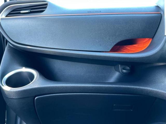 シエンタ Ｇ　新品タイヤ／保証書／純正　９インチ　ＳＤナビ／トヨタセーフティセンス／両側電動スライドドア／ドライブレコーダー　純正／ヘッドランプ　ＬＥＤ／Ｂｌｕｅｔｏｏｔｈ接続／ＥＴＣ／ＥＢＤ付ＡＢＳ　バックカメラ（42枚目）