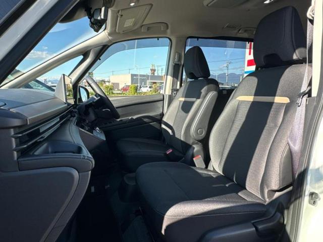 セレナ eパワーハイウェイスターV 純正エアロ/保証書/純正 12.3インチ メモリーナビ/フリップダウンモニター 純正 11インチ/エマージェンシーブレーキ/両側電動スライドドア/シートヒーター 前席/アラウンドビューモニター ETC(7枚目)