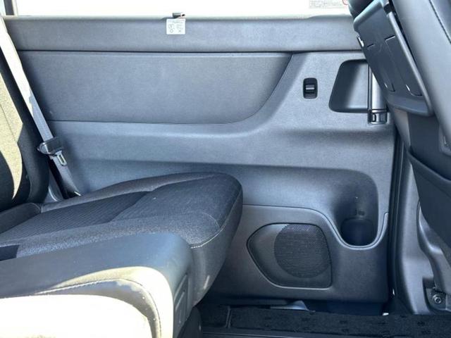 セレナ eパワーハイウェイスターV 純正エアロ/保証書/純正 12.3インチ メモリーナビ/フリップダウンモニター 純正 11インチ/エマージェンシーブレーキ/両側電動スライドドア/シートヒーター 前席/アラウンドビューモニター ETC(23枚目)