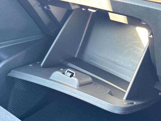 セレナ eパワーハイウェイスターV 純正エアロ/保証書/純正 12.3インチ メモリーナビ/フリップダウンモニター 純正 11インチ/エマージェンシーブレーキ/両側電動スライドドア/シートヒーター 前席/アラウンドビューモニター ETC(34枚目)