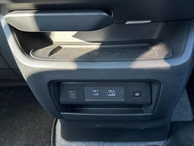 セレナ eパワーハイウェイスターV 純正エアロ/保証書/純正 12.3インチ メモリーナビ/フリップダウンモニター 純正 11インチ/エマージェンシーブレーキ/両側電動スライドドア/シートヒーター 前席/アラウンドビューモニター ETC(42枚目)