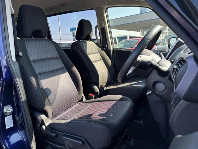 セレナ ハイウェイスターＶ　新品タイヤ／保証書／純正　ＳＤナビ／エマージェンシーブレーキ／両側電動スライドドア／車線逸脱防止支援システム／ドライブレコーダー　純正／ヘッドランプ　ＬＥＤ／ＵＳＢジャック／Ｂｌｕｅｔｏｏｔｈ接続（4枚目）