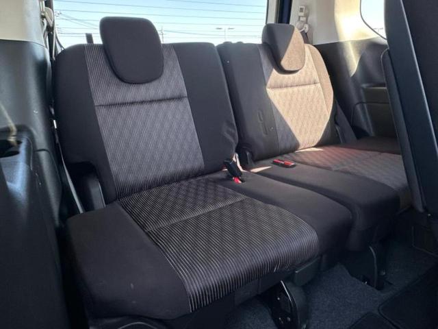 セレナ ハイウェイスターＶ　新品タイヤ／保証書／純正　ＳＤナビ／エマージェンシーブレーキ／両側電動スライドドア／車線逸脱防止支援システム／ドライブレコーダー　純正／ヘッドランプ　ＬＥＤ／ＵＳＢジャック／Ｂｌｕｅｔｏｏｔｈ接続（6枚目）