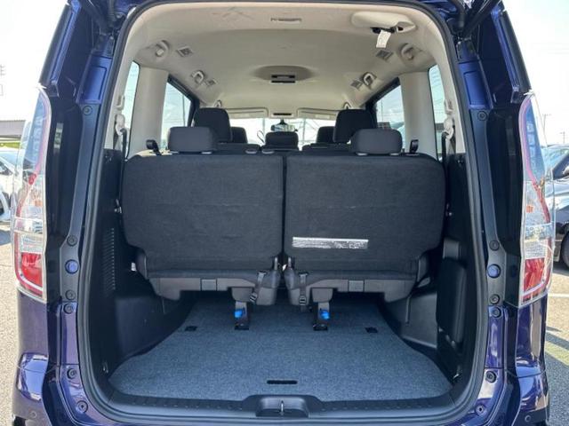 セレナ ハイウェイスターＶ　新品タイヤ／保証書／純正　ＳＤナビ／エマージェンシーブレーキ／両側電動スライドドア／車線逸脱防止支援システム／ドライブレコーダー　純正／ヘッドランプ　ＬＥＤ／ＵＳＢジャック／Ｂｌｕｅｔｏｏｔｈ接続（20枚目）