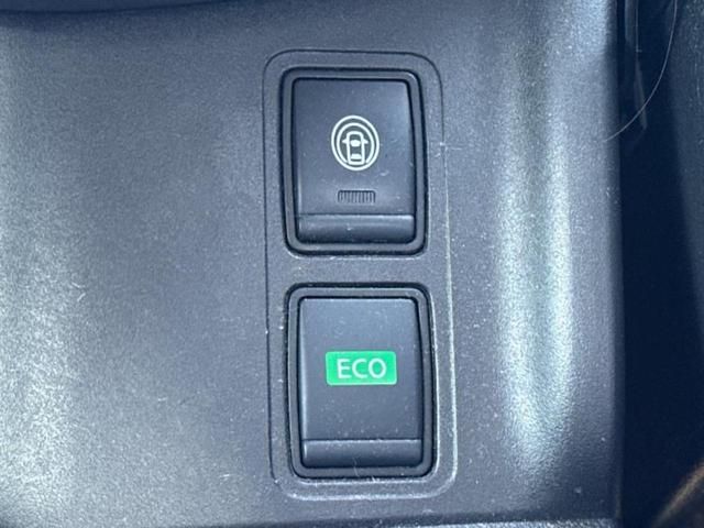 セレナ ハイウェイスターＶ　新品タイヤ／保証書／純正　ＳＤナビ／エマージェンシーブレーキ／両側電動スライドドア／車線逸脱防止支援システム／ドライブレコーダー　純正／ヘッドランプ　ＬＥＤ／ＵＳＢジャック／Ｂｌｕｅｔｏｏｔｈ接続（28枚目）