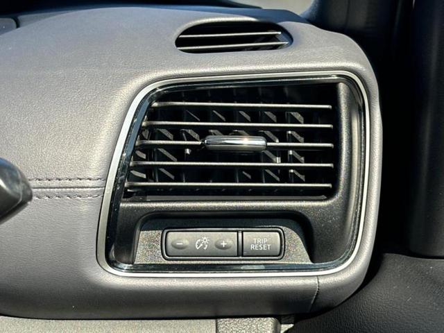 セレナ ハイウェイスターＶ　新品タイヤ／保証書／純正　ＳＤナビ／エマージェンシーブレーキ／両側電動スライドドア／車線逸脱防止支援システム／ドライブレコーダー　純正／ヘッドランプ　ＬＥＤ／ＵＳＢジャック／Ｂｌｕｅｔｏｏｔｈ接続（41枚目）