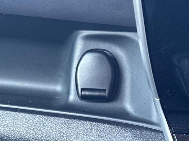 セレナ ハイウェイスターＶ　新品タイヤ／保証書／純正　ＳＤナビ／エマージェンシーブレーキ／両側電動スライドドア／車線逸脱防止支援システム／ドライブレコーダー　純正／ヘッドランプ　ＬＥＤ／ＵＳＢジャック／Ｂｌｕｅｔｏｏｔｈ接続（42枚目）