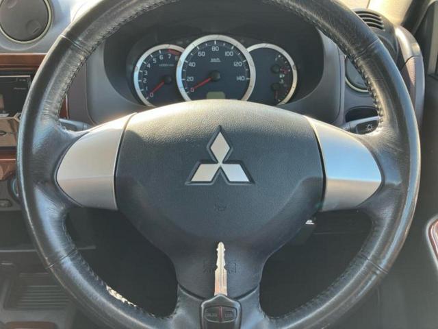 パジェロミニ 4WDナビエディションVR 保証書/ETC/ABS/禁煙車/エアバッグ 運転席/エアバッグ 助手席/衝突安全ボディ/アルミホイール 純正 15インチ/パワーウインドウ/キーレスエントリー/パワーステアリング/盗難防止システム(11枚目)