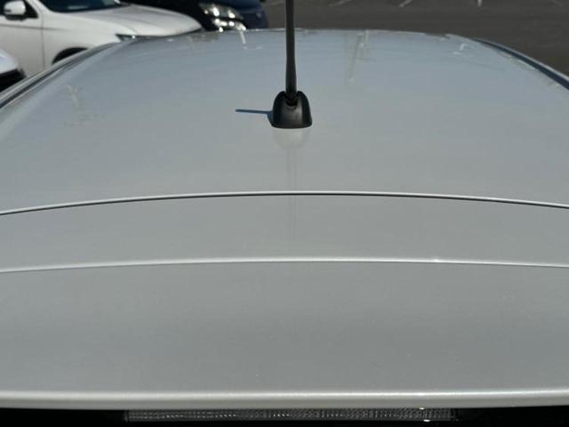 スイフトスポーツ スポーツ　新品タイヤ／保証書／ヘッドランプ　ＬＥＤ／ＵＳＢジャック／ＥＴＣ／ＥＢＤ付ＡＢＳ／クルーズコントロール／ターボ／エアバッグ　運転席／エアバッグ　助手席／アルミホイール　純正　１７インチ　盗難防止装置（47枚目）