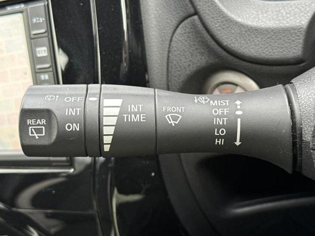 ノート Ｘ　新品タイヤ／保証書／純正　ＳＤナビ／エマージェンシーブレーキ／車線逸脱防止支援システム／Ｂｌｕｅｔｏｏｔｈ接続／ＥＴＣ／ＥＢＤ付ＡＢＳ／アイドリングストップ／フルセグＴＶ／エアバッグ　運転席（16枚目）