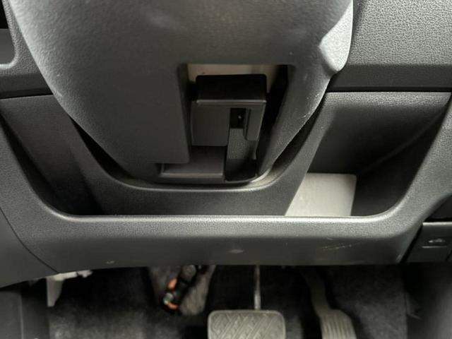 ノート Ｘ　新品タイヤ／保証書／純正　ＳＤナビ／エマージェンシーブレーキ／車線逸脱防止支援システム／Ｂｌｕｅｔｏｏｔｈ接続／ＥＴＣ／ＥＢＤ付ＡＢＳ／アイドリングストップ／フルセグＴＶ／エアバッグ　運転席（29枚目）