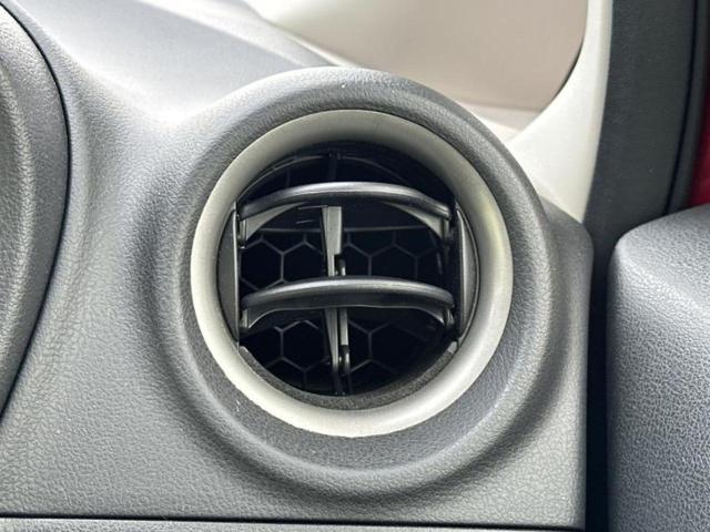 ノート Ｘ　新品タイヤ／保証書／純正　ＳＤナビ／エマージェンシーブレーキ／車線逸脱防止支援システム／Ｂｌｕｅｔｏｏｔｈ接続／ＥＴＣ／ＥＢＤ付ＡＢＳ／アイドリングストップ／フルセグＴＶ／エアバッグ　運転席（35枚目）