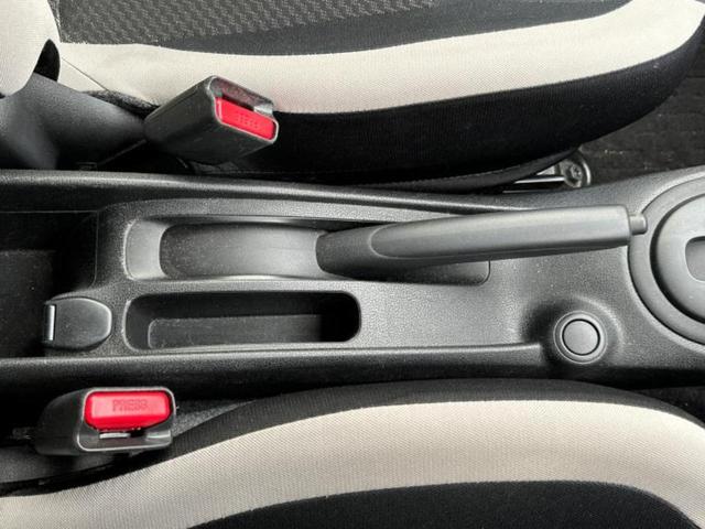 ノート Ｘ　新品タイヤ／保証書／純正　ＳＤナビ／エマージェンシーブレーキ／車線逸脱防止支援システム／Ｂｌｕｅｔｏｏｔｈ接続／ＥＴＣ／ＥＢＤ付ＡＢＳ／アイドリングストップ／フルセグＴＶ／エアバッグ　運転席（38枚目）