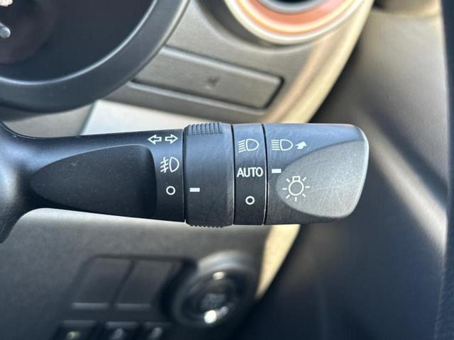 パッソ モーダチャーム　新品タイヤ／保証書／純正　ＳＤナビ／衝突安全装置／シートヒーター／パノラミックビューモニター／車線逸脱防止支援システム／シート　ハーフレザー／ドライブレコーダー　前後／ヘッドランプ　ＬＥＤ　禁煙車（16枚目）