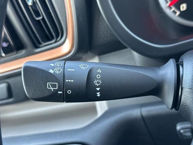 パッソ モーダチャーム　新品タイヤ／保証書／純正　ＳＤナビ／衝突安全装置／シートヒーター／パノラミックビューモニター／車線逸脱防止支援システム／シート　ハーフレザー／ドライブレコーダー　前後／ヘッドランプ　ＬＥＤ　禁煙車（17枚目）