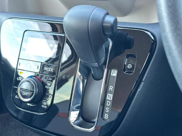 パッソ モーダチャーム　新品タイヤ／保証書／純正　ＳＤナビ／衝突安全装置／シートヒーター／パノラミックビューモニター／車線逸脱防止支援システム／シート　ハーフレザー／ドライブレコーダー　前後／ヘッドランプ　ＬＥＤ　禁煙車（18枚目）