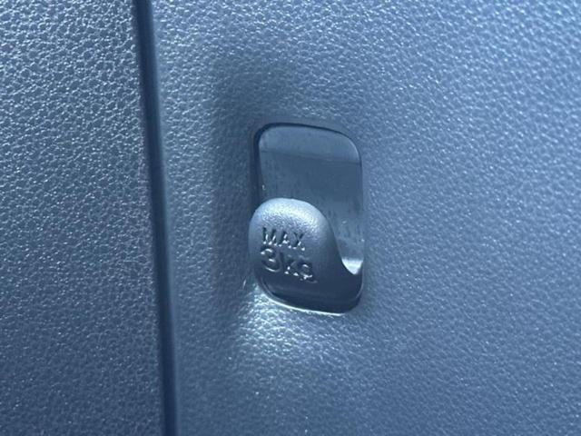 ミライース L 新品タイヤ/ETC/EBD付ABS/横滑り防止装置/アイドリングストップ/エアバッグ 運転席/エアバッグ 助手席/パワーウインドウ/キーレスエントリー/パワーステアリング/マニュアルエアコン(32枚目)