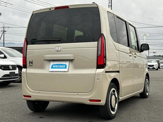 N-BOX ファッションスタイル 新品タイヤ/ディスプレイオーディオ8インチ/ホンダセンシング/両側電動スライドドア/シートヒーター 前席/車線逸脱防止支援システム/パーキングアシスト バックガイド 衝突被害軽減システム バックカメラ(3枚目)