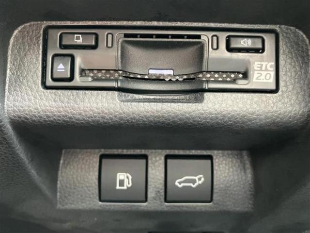 クラウンスポーツ 4WD Z サンルーフ/保証書/純正 12.3インチ メモリーナビ/デジタルインナーミラー/トヨタセーフティセンス/シートヒーター/全方位モニター/車線逸脱防止支援システム/シート フルレザー 革シート 4WD(13枚目)