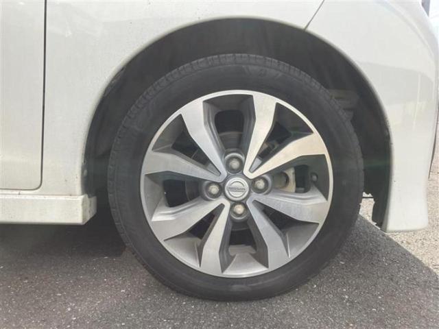 デイズルークス 4WDハイウェイスターターボ 新品タイヤ/保証書/社外 SDナビ/エマージェンシーブレーキ/両側電動スライドドア/シートヒーター 運転席/アラウンドビューモニター/ヘッドランプ HID/Bluetooth接続/ETC 全周囲カメラ(18枚目)