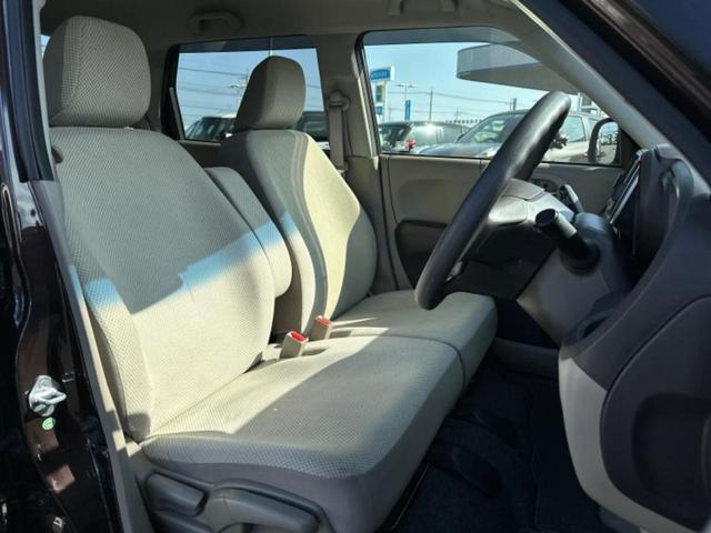 N-ONE G・Lパッケージ 新品タイヤ/保証書/社外 SDナビ/ヘッドランプ HID/Bluetooth接続/EBD付ABS/横滑り防止装置/アイドリングストップ/バックモニター/フルセグTV/DVD/エアバッグ 運転席 記録簿(4枚目)