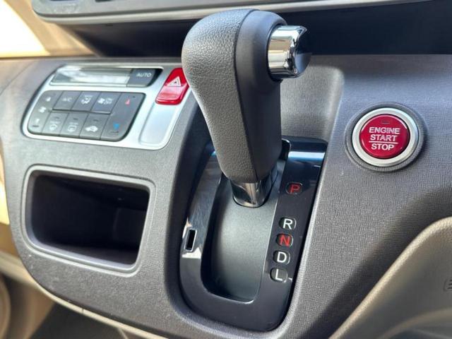 N-ONE G・Lパッケージ 新品タイヤ/保証書/社外 SDナビ/ヘッドランプ HID/Bluetooth接続/EBD付ABS/横滑り防止装置/アイドリングストップ/バックモニター/フルセグTV/DVD/エアバッグ 運転席 記録簿(18枚目)