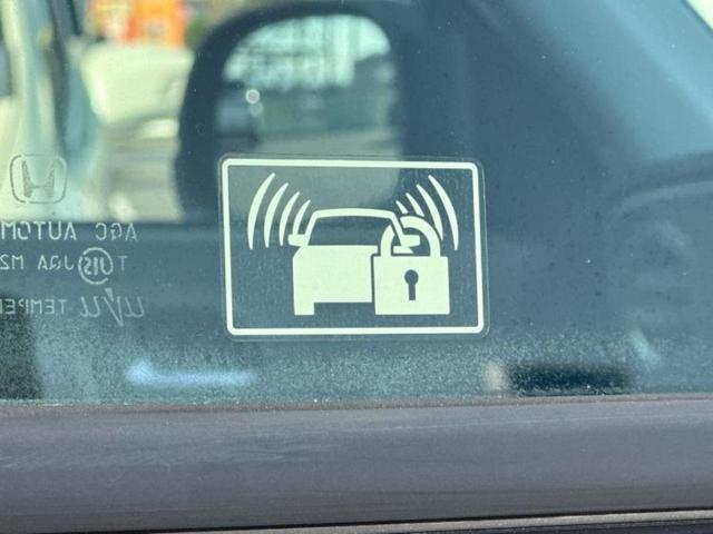 N-ONE G・Lパッケージ 新品タイヤ/保証書/社外 SDナビ/ヘッドランプ HID/Bluetooth接続/EBD付ABS/横滑り防止装置/アイドリングストップ/バックモニター/フルセグTV/DVD/エアバッグ 運転席 記録簿(41枚目)