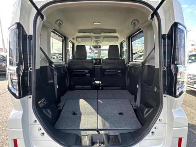 スペーシアカスタム ハイブリッドXS 新品タイヤ/保証書/純正 9インチ SDナビ/セーフティサポート(スズキ)/両側電動スライドドア/シートヒーター 前席/全方位モニター用カメラ/車線逸脱防止支援システム/シート ハーフレザー 禁煙車(19枚目)