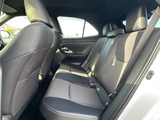 ヤリスクロス ハイブリッドZ 保証書/ディスプレイオーディオ+ナビ8インチ/トヨタセーフティセンス/シートヒーター 前席/パノラミックビューモニター/車線逸脱防止支援システム/シート ハーフレザー 衝突被害軽減システム 電動シート(7枚目)