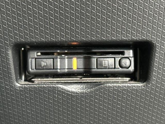 タント カスタムXスタイルセレクション 新品タイヤ/保証書/純正 9インチ ナビ/スマートアシスト(トヨタ・ダイハツ)/両側電動スライドドア/シートヒーター 前席/車線逸脱防止支援システム/シート ハーフレザー/ドライブレコーダー 前後(24枚目)