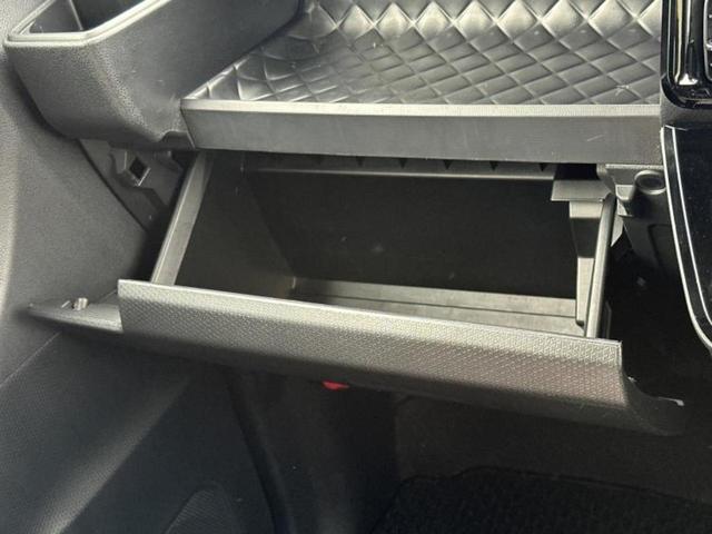 タント カスタムXスタイルセレクション 新品タイヤ/保証書/純正 9インチ ナビ/スマートアシスト(トヨタ・ダイハツ)/両側電動スライドドア/シートヒーター 前席/車線逸脱防止支援システム/シート ハーフレザー/ドライブレコーダー 前後(32枚目)