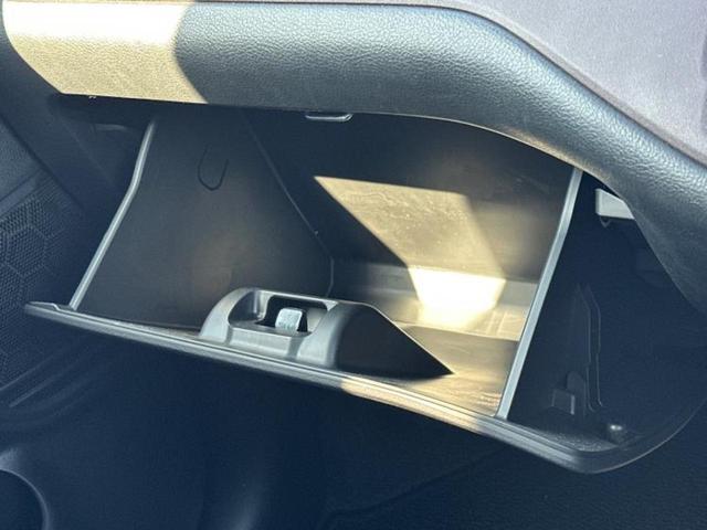 ソリオバンディット バンディットハイブリッドＭＶ　保証書／純正　９インチ　メモリーナビ／セーフティサポート（スズキ）／両側電動スライドドア／シートヒーター　前席／全方位モニター／車線逸脱防止支援システム／パーキングアシスト　バックガイド　全周囲カメラ（32枚目）