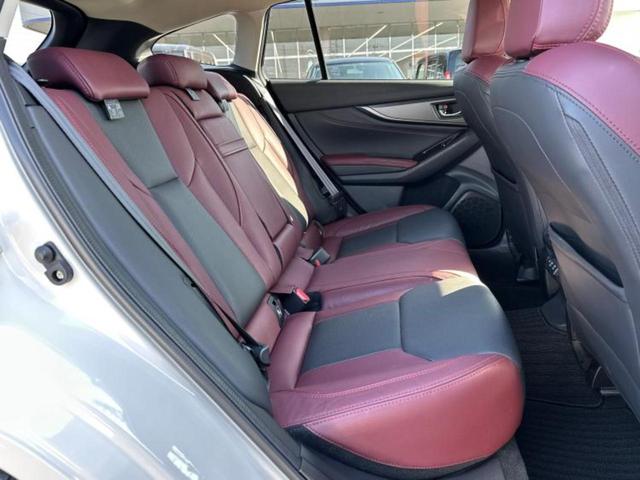 レヴォーグ ４ＷＤ　ＳＴＩスポーツＥＸ　保証書／純正　１１．６インチ　メモリーナビ／アイサイト／シートヒーター　前席／車線逸脱防止支援システム／シート　フルレザー／電動バックドア／ドライブレコーダー　純正／ヘッドランプ　ＬＥＤ　革シート（5枚目）