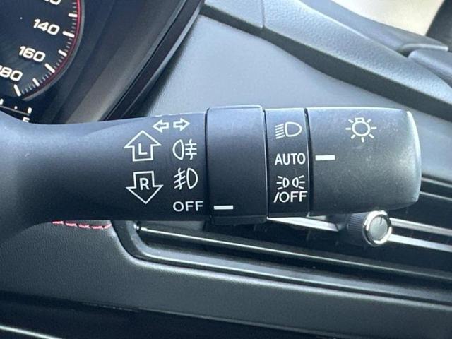 レヴォーグ ４ＷＤ　ＳＴＩスポーツＥＸ　保証書／純正　１１．６インチ　メモリーナビ／アイサイト／シートヒーター　前席／車線逸脱防止支援システム／シート　フルレザー／電動バックドア／ドライブレコーダー　純正／ヘッドランプ　ＬＥＤ　革シート（16枚目）