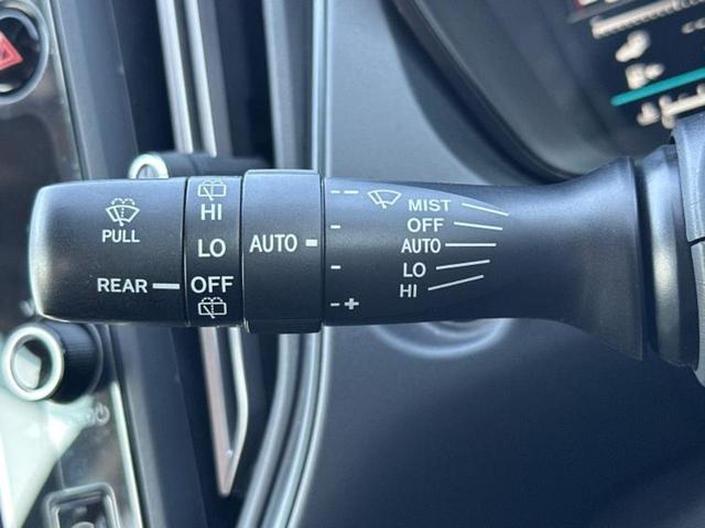 レヴォーグ ４ＷＤ　ＳＴＩスポーツＥＸ　保証書／純正　１１．６インチ　メモリーナビ／アイサイト／シートヒーター　前席／車線逸脱防止支援システム／シート　フルレザー／電動バックドア／ドライブレコーダー　純正／ヘッドランプ　ＬＥＤ　革シート（17枚目）