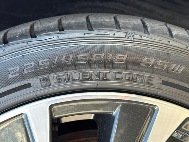 レヴォーグ ４ＷＤ　ＳＴＩスポーツＥＸ　保証書／純正　１１．６インチ　メモリーナビ／アイサイト／シートヒーター　前席／車線逸脱防止支援システム／シート　フルレザー／電動バックドア／ドライブレコーダー　純正／ヘッドランプ　ＬＥＤ　革シート（50枚目）