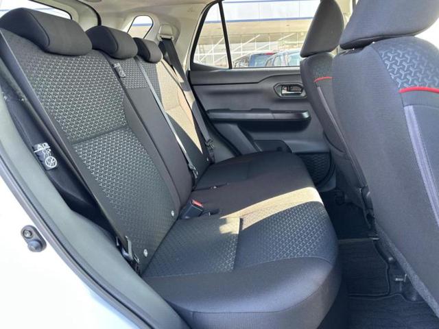 ライズ ハイブリッドＺ　保証書／純正　９インチ　ナビ／スマートアシスト（トヨタ・ダイハツ）／シートヒーター／パノラミックビューモニター／車線逸脱防止支援システム／パーキングアシスト　バックガイド　衝突被害軽減システム　禁煙車（5枚目）