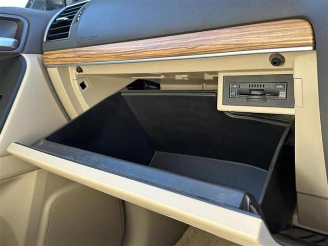 ランドクルーザープラド 4WD TZ-G 新品タイヤ/サンルーフ/保証書/純正 SDナビ/シートヒーター/シート フルレザー/ヘッドランプ LED/ETC/EBD付ABS/横滑り防止装置/フルセグTV/エアバッグ 運転席 革シート 電動シート(17枚目)