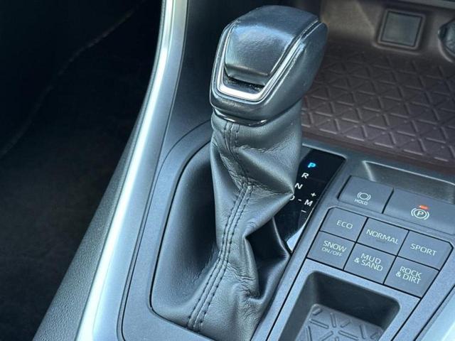 RAV4 4WD G 新品タイヤ/保証書/純正 SDナビ/衝突安全装置/シートヒーター/車線逸脱防止支援システム/シート 合皮/パーキングアシスト バックガイド/電動バックドア/ヘッドランプ LED 衝突被害軽減システム(18枚目)