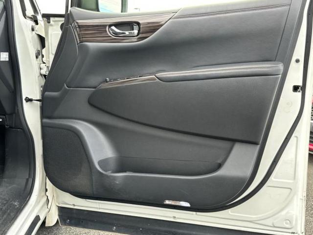 エルグランド ハイウェイスターS 純正 9インチ SDナビ/フリップダウンモニター/両側電動スライドドア/シート ハーフレザー/ドライブレコーダー 社外/ヘッドランプ HID/Bluetooth接続/ETC/EBD付ABS 禁煙車(22枚目)