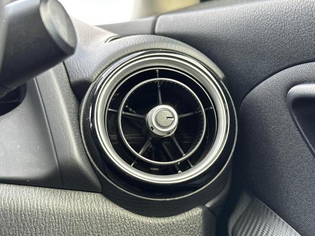 デミオ 15S 新品タイヤ/純正 SDナビ/衝突安全装置/車線逸脱防止支援システム/パーキングアシスト バックガイド/ドライブレコーダー 前後/Bluetooth接続/ETC/EBD付ABS/横滑り防止装置 ドラレコ(37枚目)