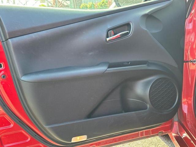 プリウス S 新品タイヤ/保証書/純正 SDナビ/トヨタセーフティセンス/車線逸脱防止支援システム/ドライブレコーダー 純正/ヘッドランプ LED/Bluetooth接続/ETC/EBD付ABS/横滑り防止装置(22枚目)