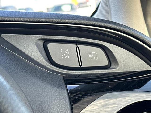 こちらのお車はいかがでしょうか？少しでも気になっていただけましたら是非お問い合わせください！さらにお車の詳細をお送りいたします！