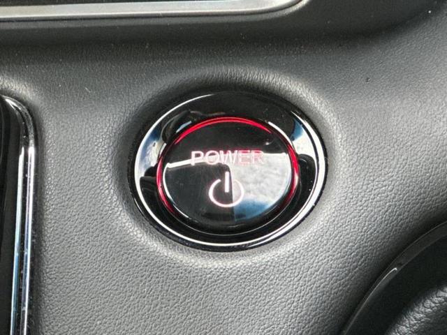 お車に合わせて無料保証以外にも、保証範囲、期間、距離を拡充させた有料保証もご用意しております！中古車の購入が初めてで不安・・・というお客様もご安心ください！