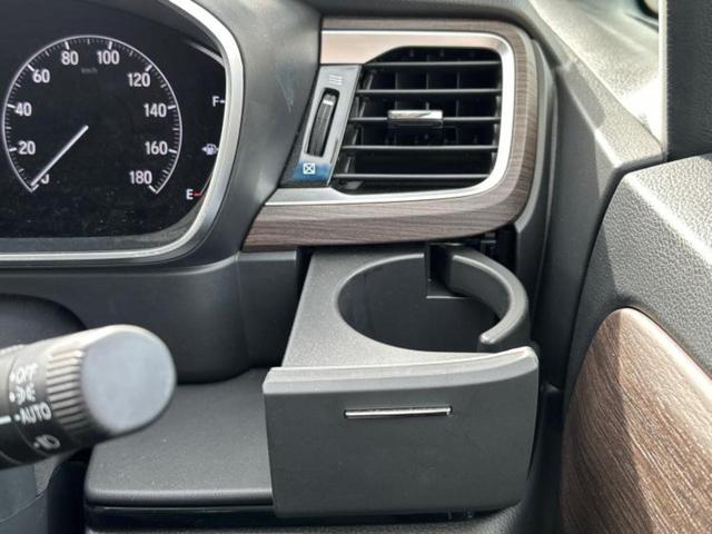 ナビ、ドラレコ、ＥＴＣ、フリップダウンモニター、デジタルインナーミラーｅｔｃ…後付け可能です！オプションも豊富に取り揃えておりますのでご安心ください！