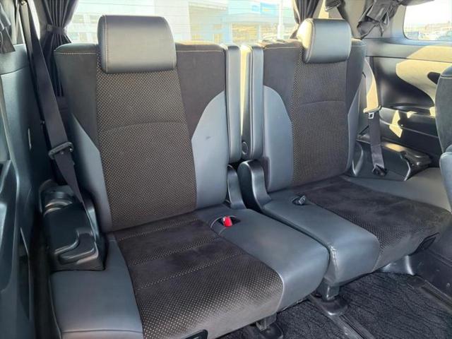 アルファード Ｓタイプゴールド　新品タイヤ／保証書／ディスプレイオーディオ＋ナビ９インチ／フリップダウンモニター　純正　１２．１インチ／デジタルインナーミラー／衝突安全装置／両側電動スライドドア／車線逸脱防止支援システム　ドラレコ（6枚目）