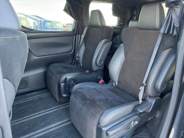 アルファード Ｓタイプゴールド　新品タイヤ／保証書／ディスプレイオーディオ＋ナビ９インチ／フリップダウンモニター　純正　１２．１インチ／デジタルインナーミラー／衝突安全装置／両側電動スライドドア／車線逸脱防止支援システム　ドラレコ（8枚目）