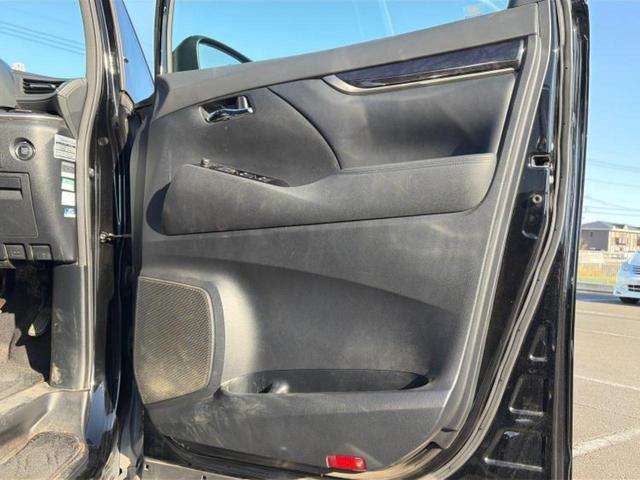 アルファード Ｓタイプゴールド　新品タイヤ／保証書／ディスプレイオーディオ＋ナビ９インチ／フリップダウンモニター　純正　１２．１インチ／デジタルインナーミラー／衝突安全装置／両側電動スライドドア／車線逸脱防止支援システム　ドラレコ（22枚目）