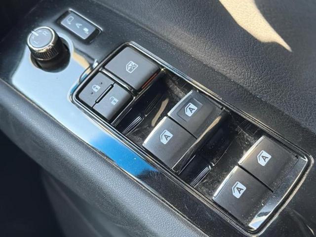 アルファード Ｓタイプゴールド　新品タイヤ／保証書／ディスプレイオーディオ＋ナビ９インチ／フリップダウンモニター　純正　１２．１インチ／デジタルインナーミラー／衝突安全装置／両側電動スライドドア／車線逸脱防止支援システム　ドラレコ（29枚目）