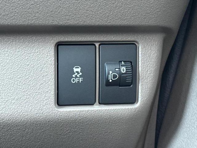 N-BOXジョイ ヒョウジュン2トーン 保証書/ホンダセンシング/電動スライドドア/シートヒーター 前席/車線逸脱防止支援システム/登録済未使用車/ヘッドランプ LED/EBD付ABS/横滑り防止装置/アイドリングストップ 禁煙車(17枚目)